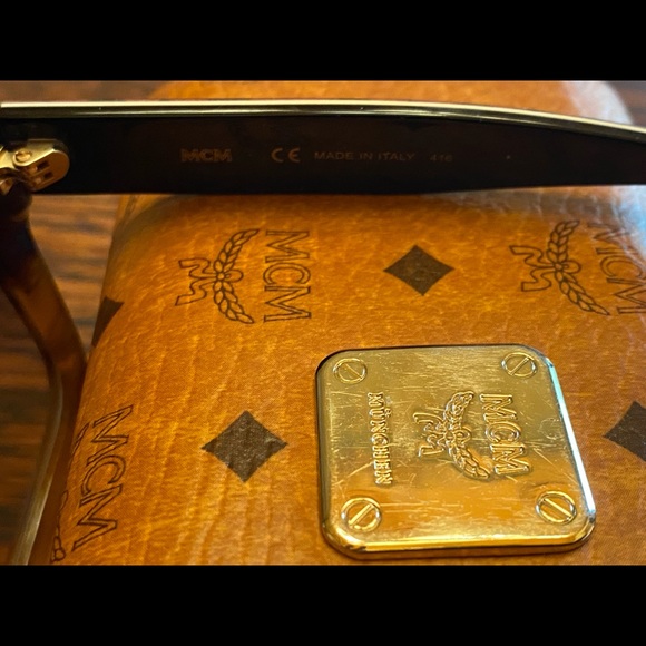 MCM tortoise Havana sunglasses! Very chic main image 2